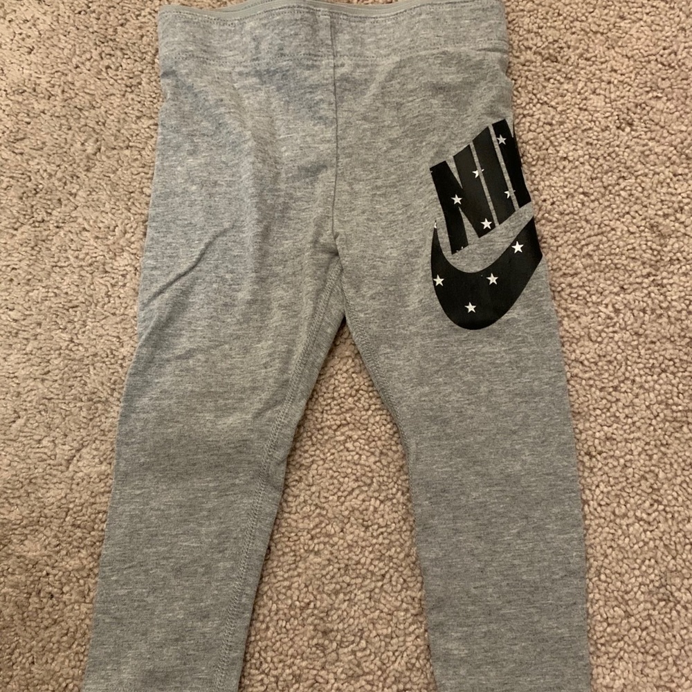 Nike leggings size 2T